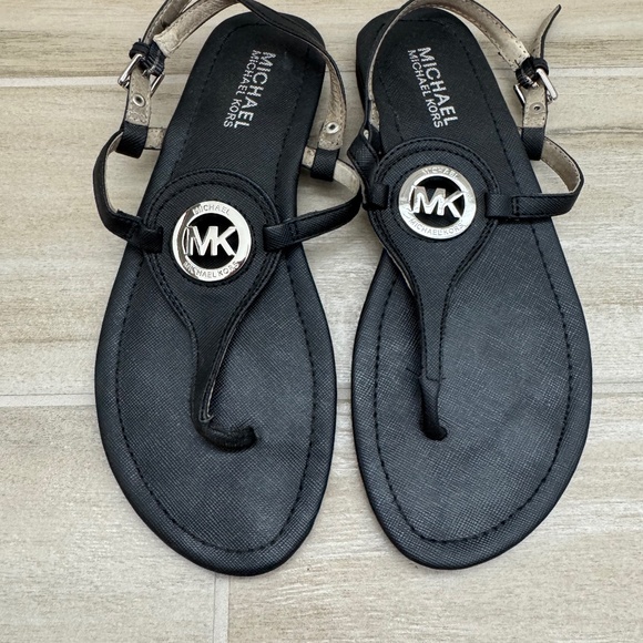 Michael Kors sandals - Picture 1 of 2